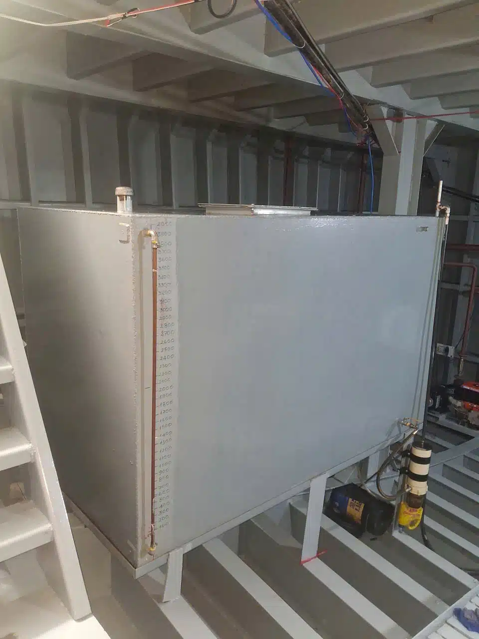 thùng dầu sà lan