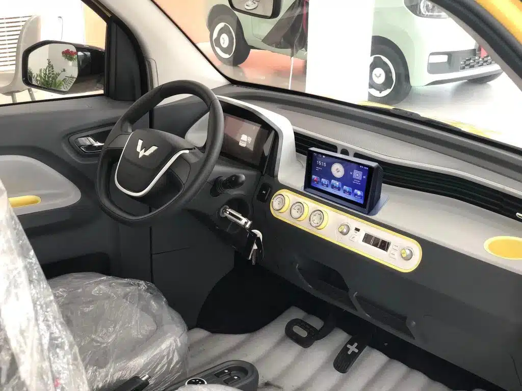 màn hình Android cho xe Wuling Hongguang