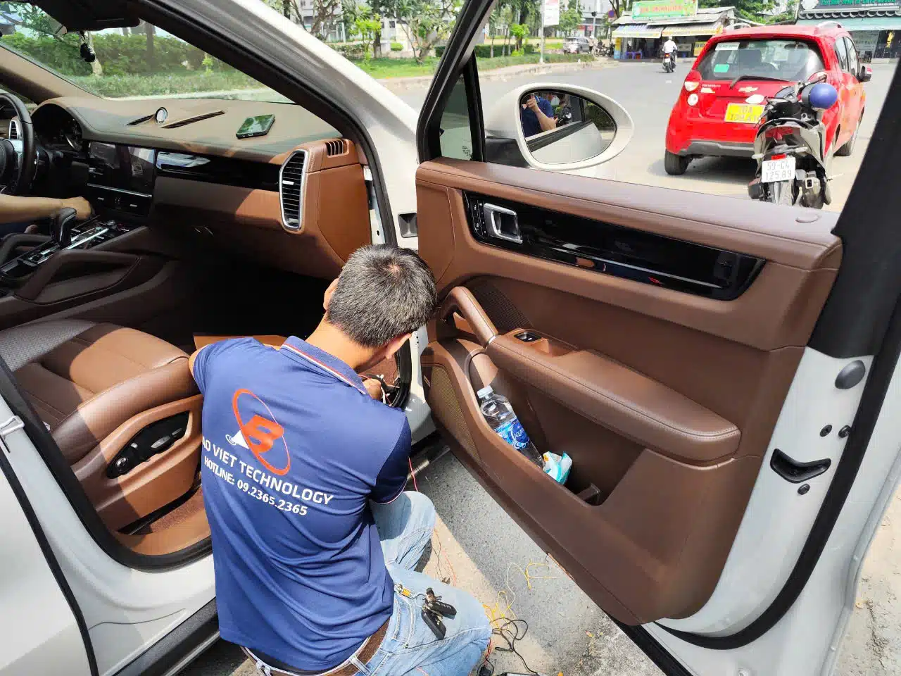 Lắp định vị ô tô có dây